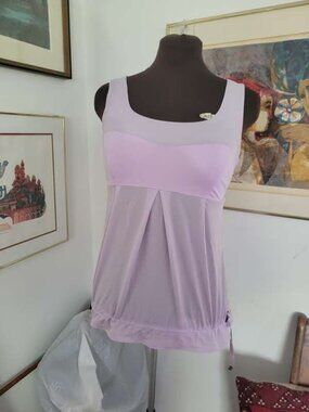 Lululemon Lilac Workout Top Size 8